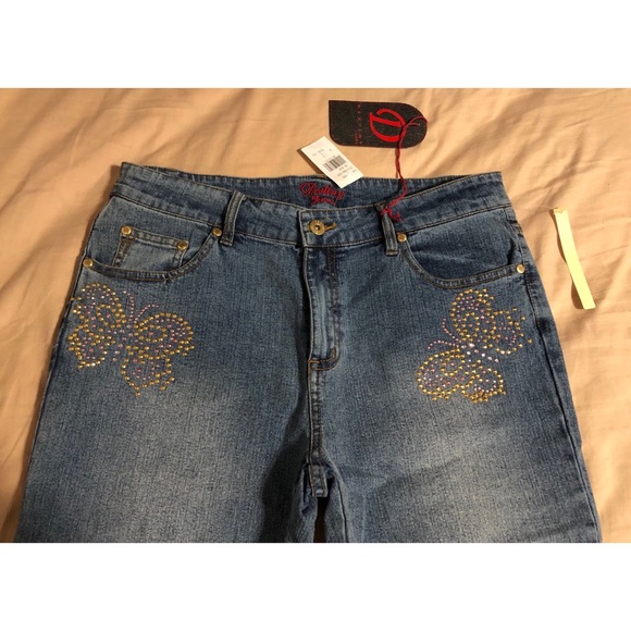 🦋 Denim Butterfly Cropped Jeans - Picture 1 of 4